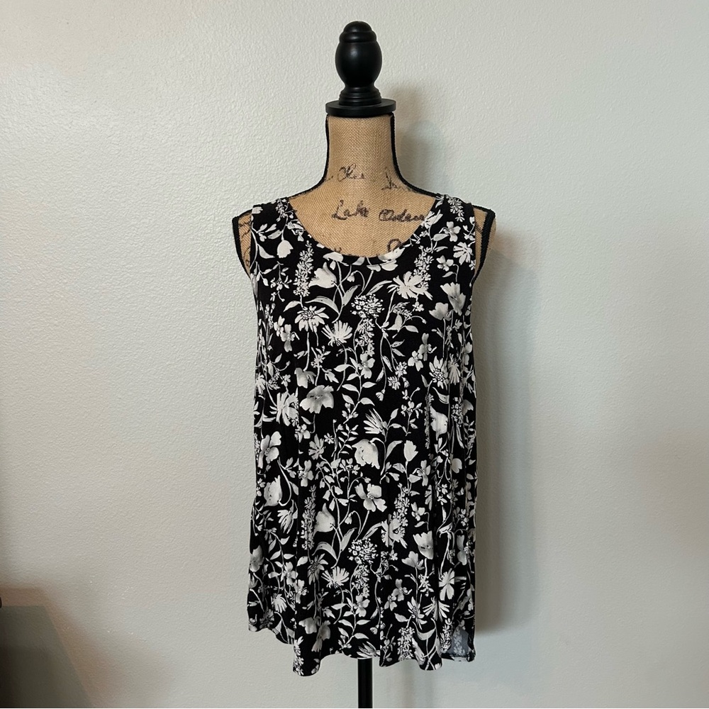 Old Navy Black and White Floral Blouse